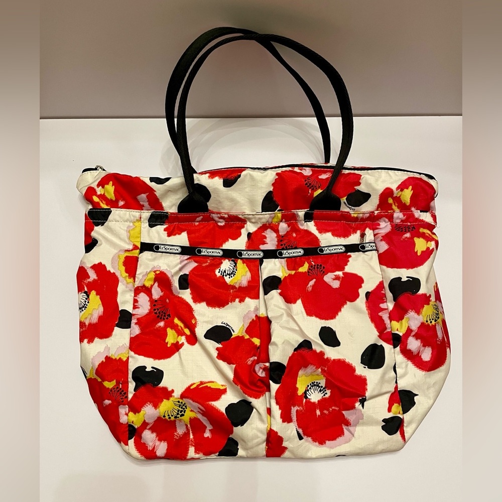 LeSportsac Everygirl Tote Bag Purse Garden Poppy Poppies